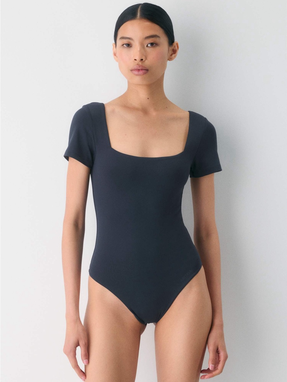 Babaton Navy Contour Square Neck Thong-Cut Short Sleeve Bodysuit Women's L NWOT